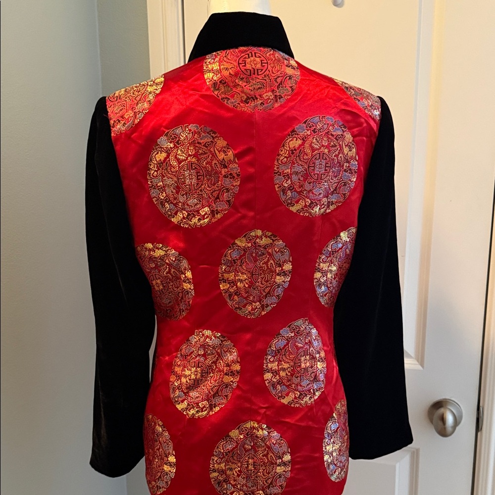 Hanren Red Jacket - Picture 4 of 6